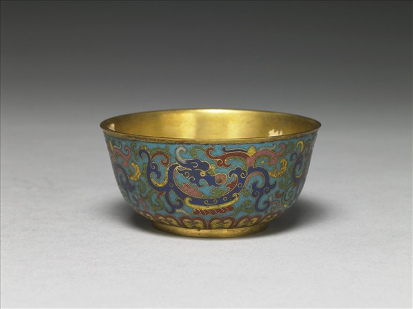 掐絲琺瑯夔龍碗