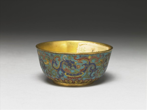 掐絲琺瑯夔龍碗