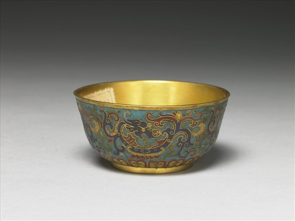 掐絲琺瑯夔龍碗