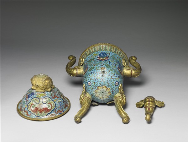 掐絲琺瑯象足鼎