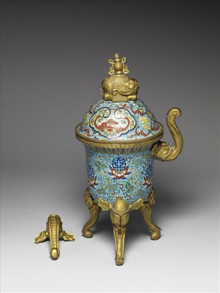 掐絲琺瑯象足鼎