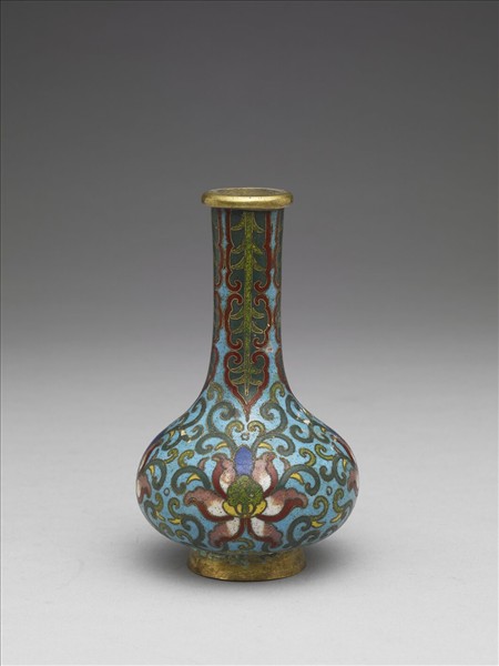 掐絲琺瑯瓶