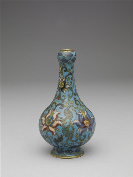 掐絲琺瑯瓶