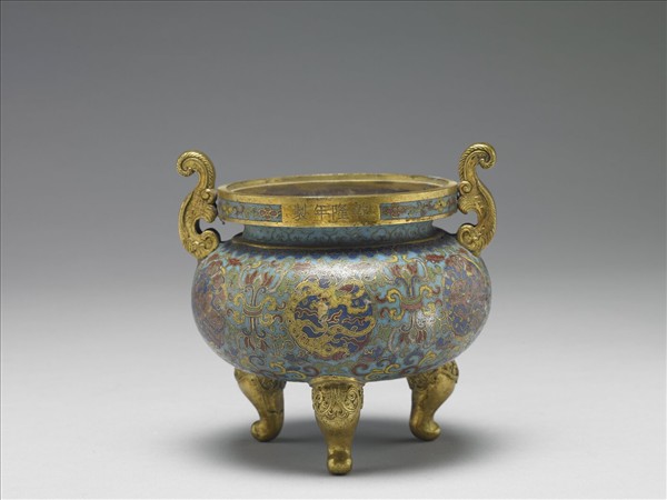 掐絲琺瑯爐