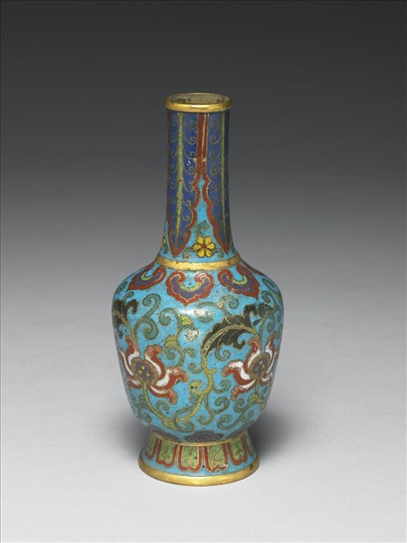 掐絲琺瑯瓶