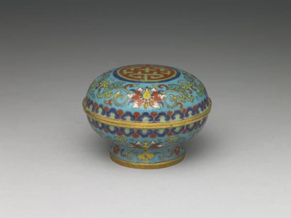 仿清招絲琺瑯鏡 故宮博物院複製品