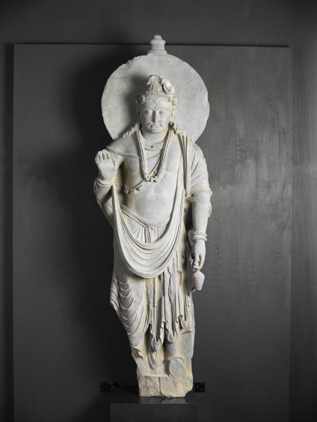 犍陀羅石雕彌勒菩薩立像