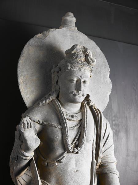 犍陀羅石雕彌勒菩薩立像