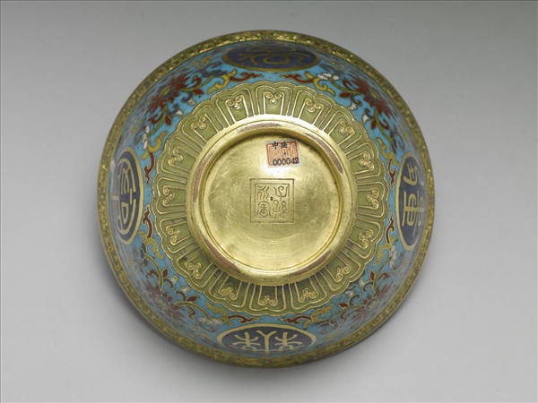 掐絲琺瑯萬壽無疆碗