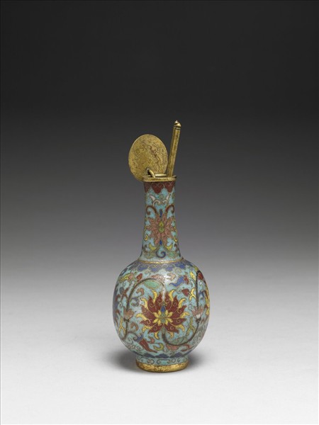 掐絲琺瑯瓶