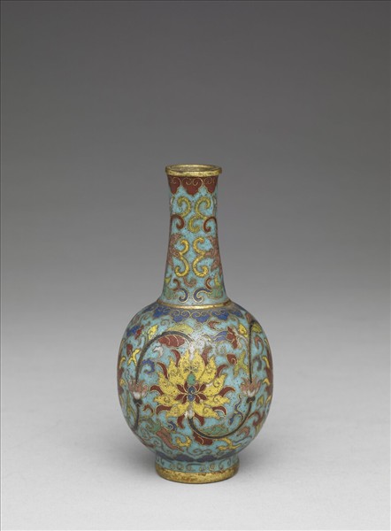 掐絲琺瑯瓶