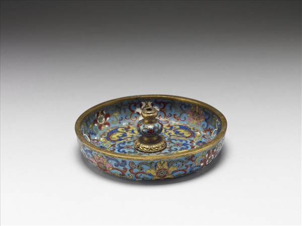 掐絲琺瑯番蓮紋香插