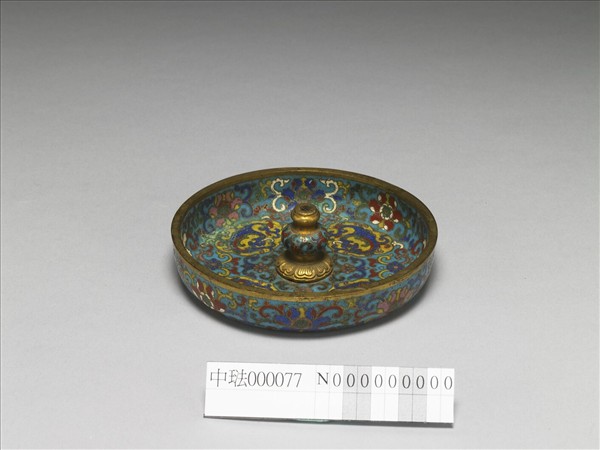 掐絲琺瑯番蓮紋香插