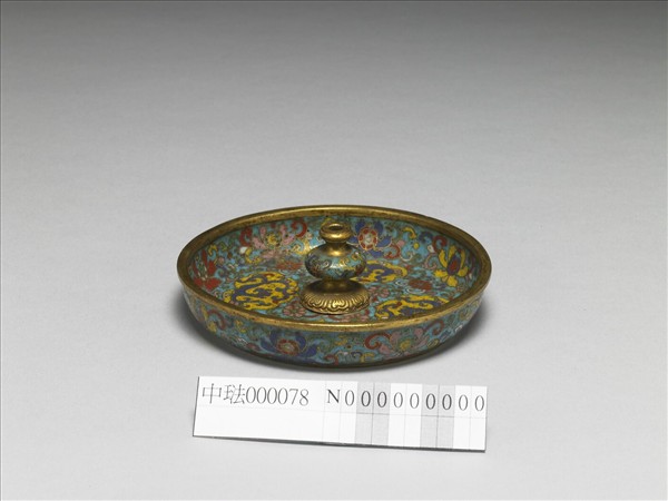 掐絲琺瑯番蓮紋香插