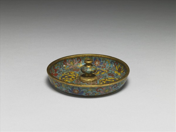 掐絲琺瑯番蓮紋香插