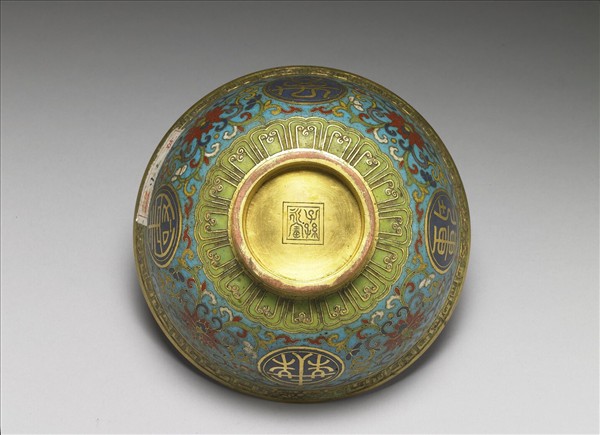 掐絲琺瑯萬壽無疆碗