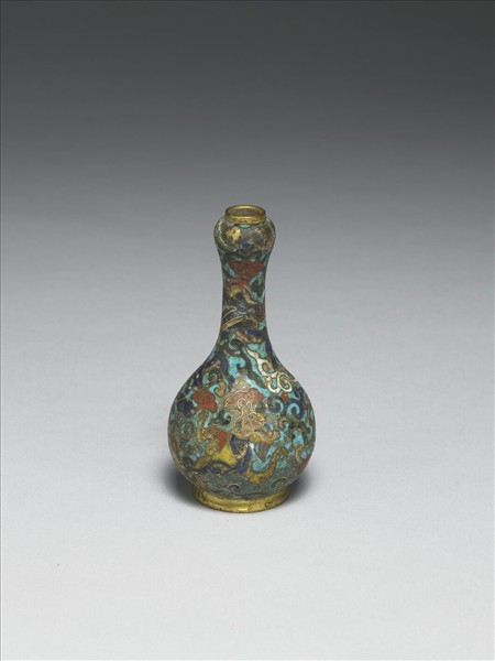 掐絲琺瑯夔龍紋瓶