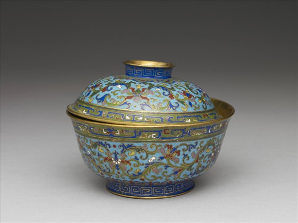 掐絲琺瑯花卉紋蓋碗