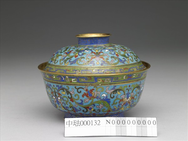 掐絲琺瑯花卉紋蓋碗