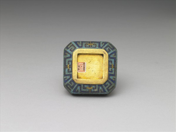 掐絲琺瑯獸面紋盒