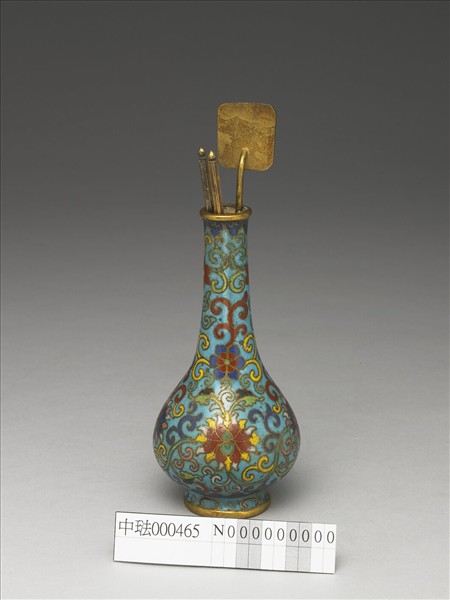 掐絲琺瑯瓶