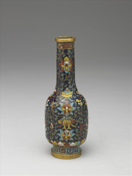 掐絲琺瑯瓶