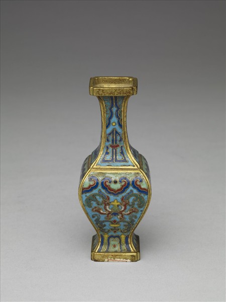 掐絲琺瑯瓶