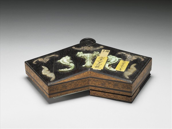 嵌寶石玉福如意黃楊木匣