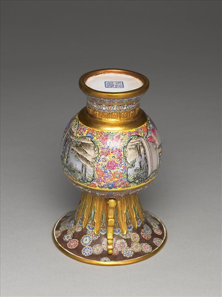 銅胎畫琺瑯西洋庭園人物圖