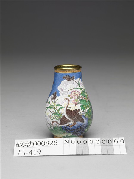 銅胎畫琺瑯蘆雁圖瓶