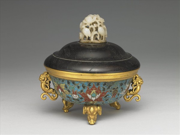 掐絲琺瑯獸耳象足三足爐