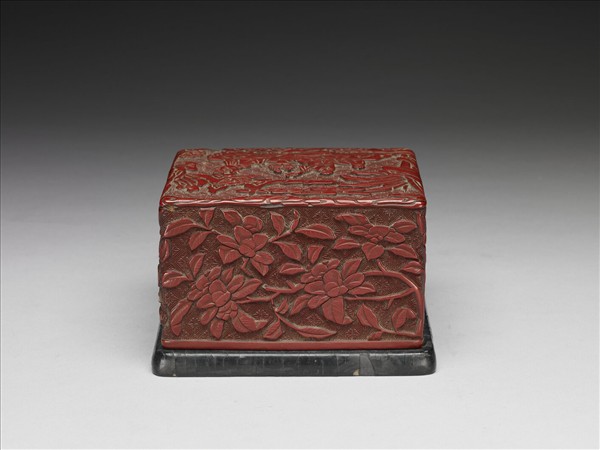 剔紅山水人物方盒