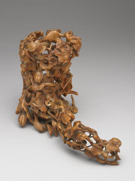 黃楊木雕鏤空瓜瓞筆筒