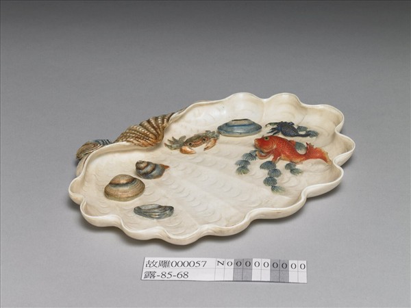 象牙雕水族蚌式盤