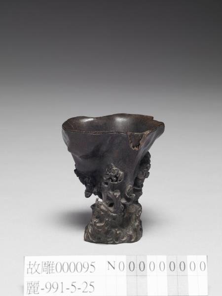 沉香木雕花果杯