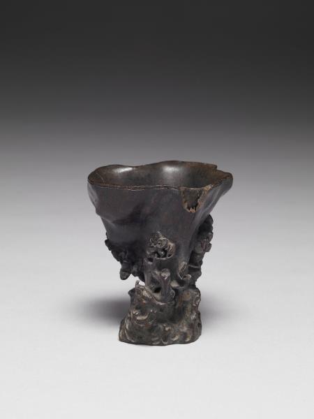 沉香木雕花果杯