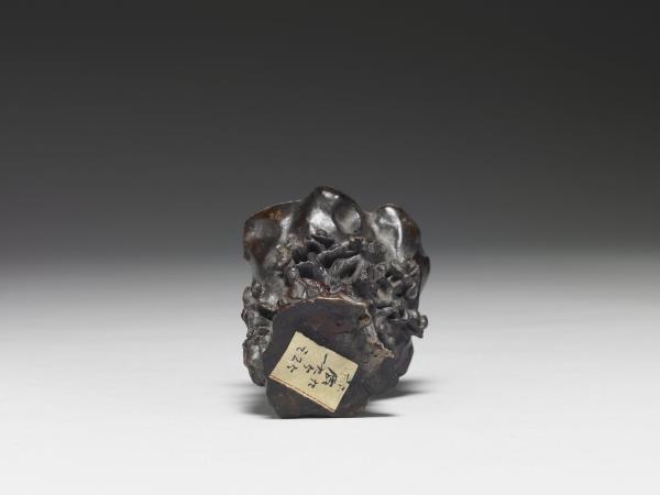 沉香木雕花果杯