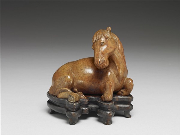 竹雕臥馬