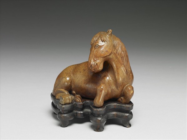 竹雕臥馬