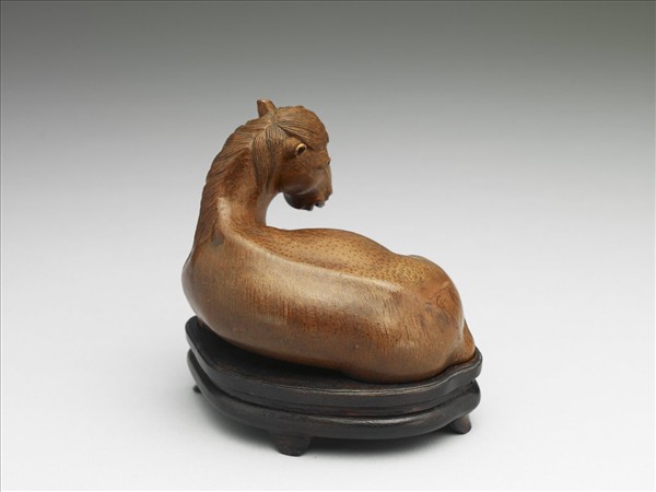 竹雕臥馬