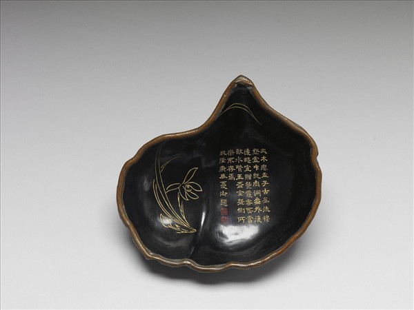 癭木髹漆描金蘭花盂
