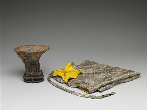 犀角雕山水人物杯