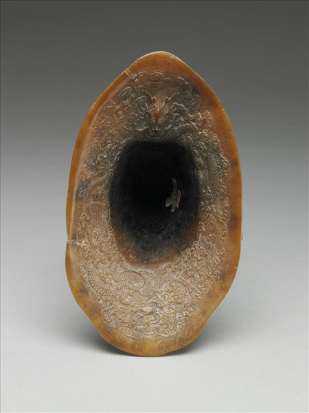 犀角雕山水人物杯