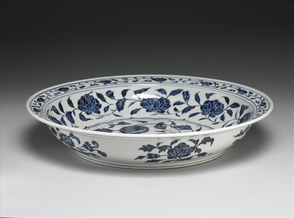 青花牡丹紋盤