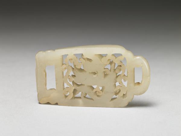 玉鏤雕魚龍紋帶扣