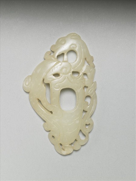 玉龍鳳紋韘形佩