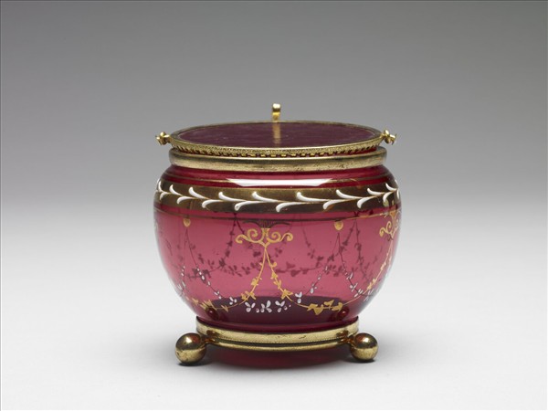 西洋玻璃花草紋盒