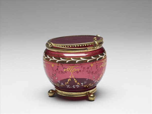 西洋玻璃花草紋盒