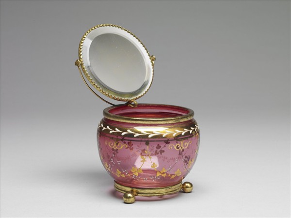 西洋玻璃花草紋盒