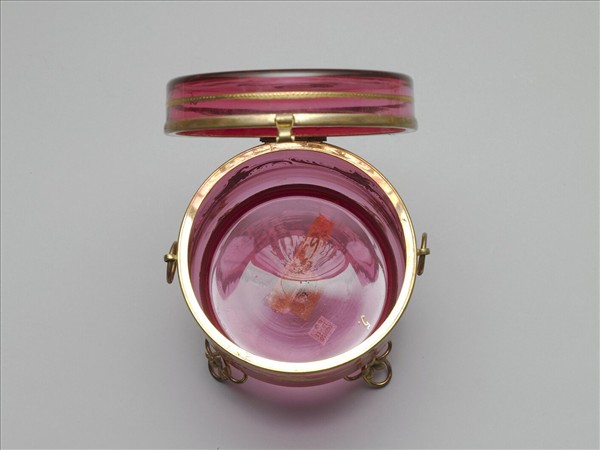 西洋玻璃花草紋盒